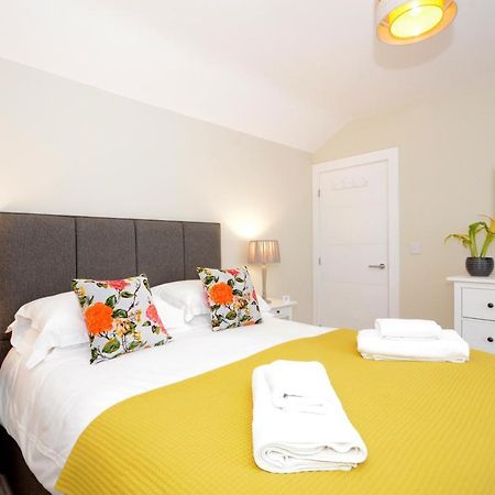 יורק The Mews - 2 Bedroom Luxury, Spacious House With Free Parking מראה חיצוני תמונה